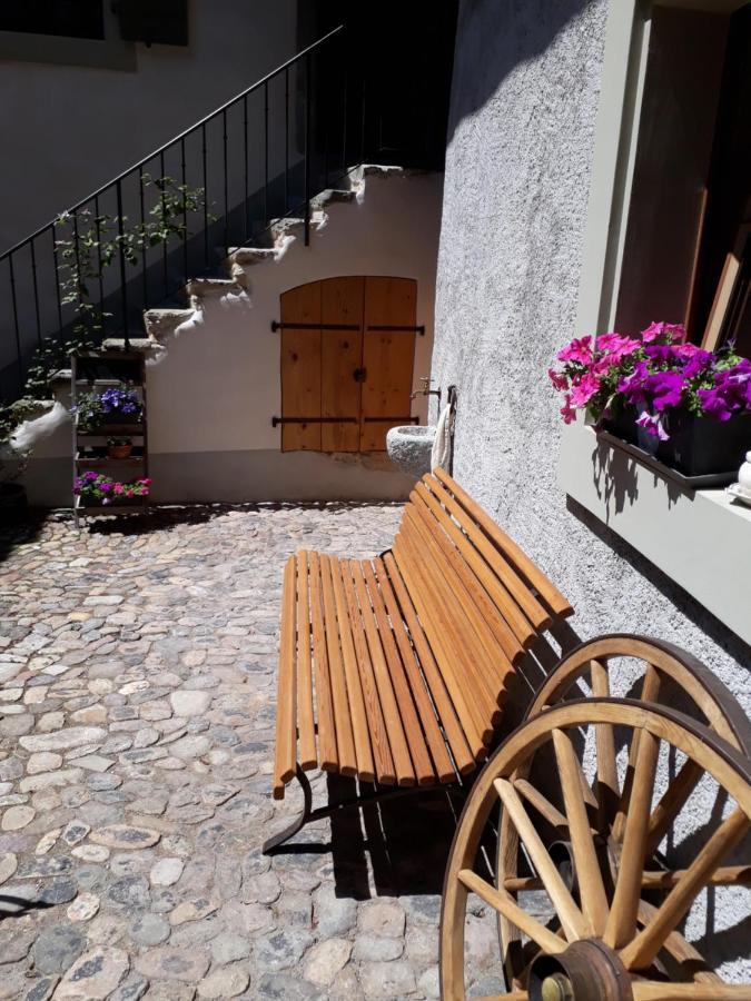 Aux Trois Soleils Bed & Breakfast Chexbres Exterior foto
